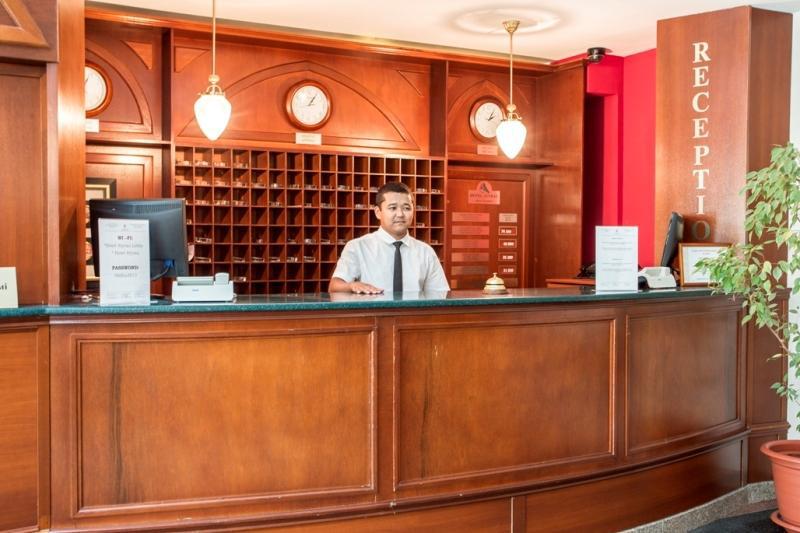 Atyrau Dastan Hotel ภายนอก รูปภาพ