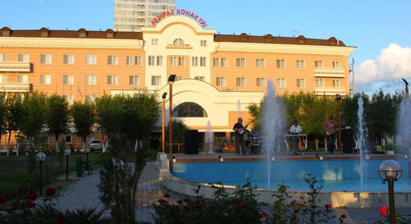 Atyrau Dastan Hotel ภายนอก รูปภาพ